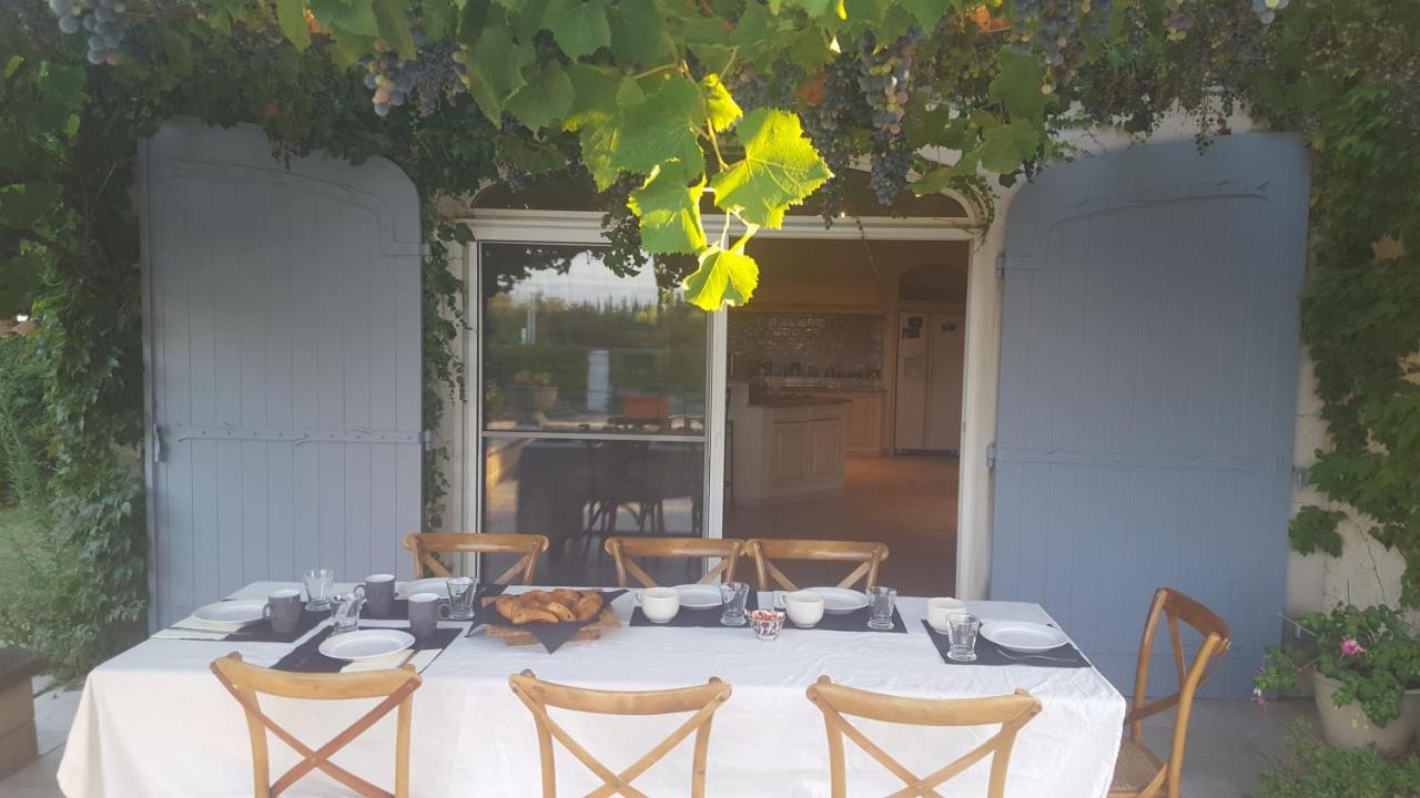 Mas Des Prevots B&B Noves Exterior foto