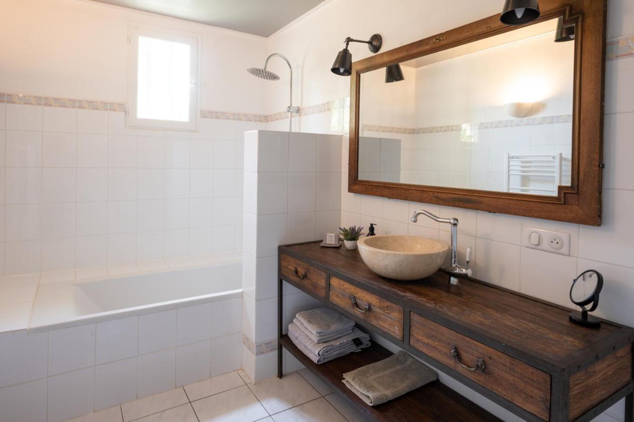 Mas Des Prevots B&B Noves Exterior foto